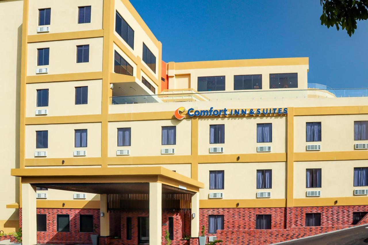Comfort Inn & Suites Tobago Signal Hill Extérieur photo